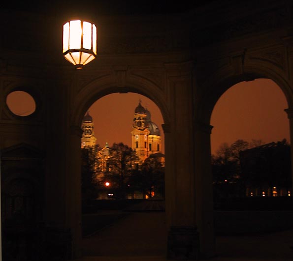 munich at night