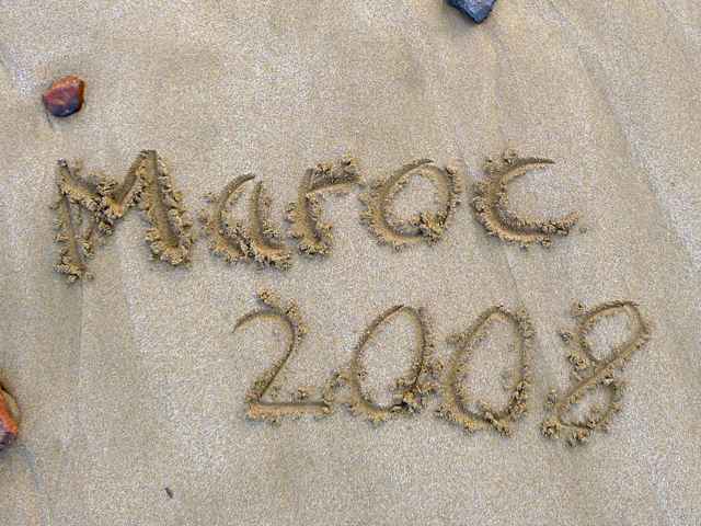 maroc2009 written in the beach